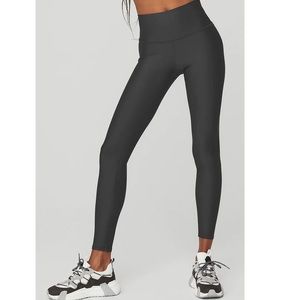 Alo Yoga Airbrush Leggings 7/8
Color: Anthracite